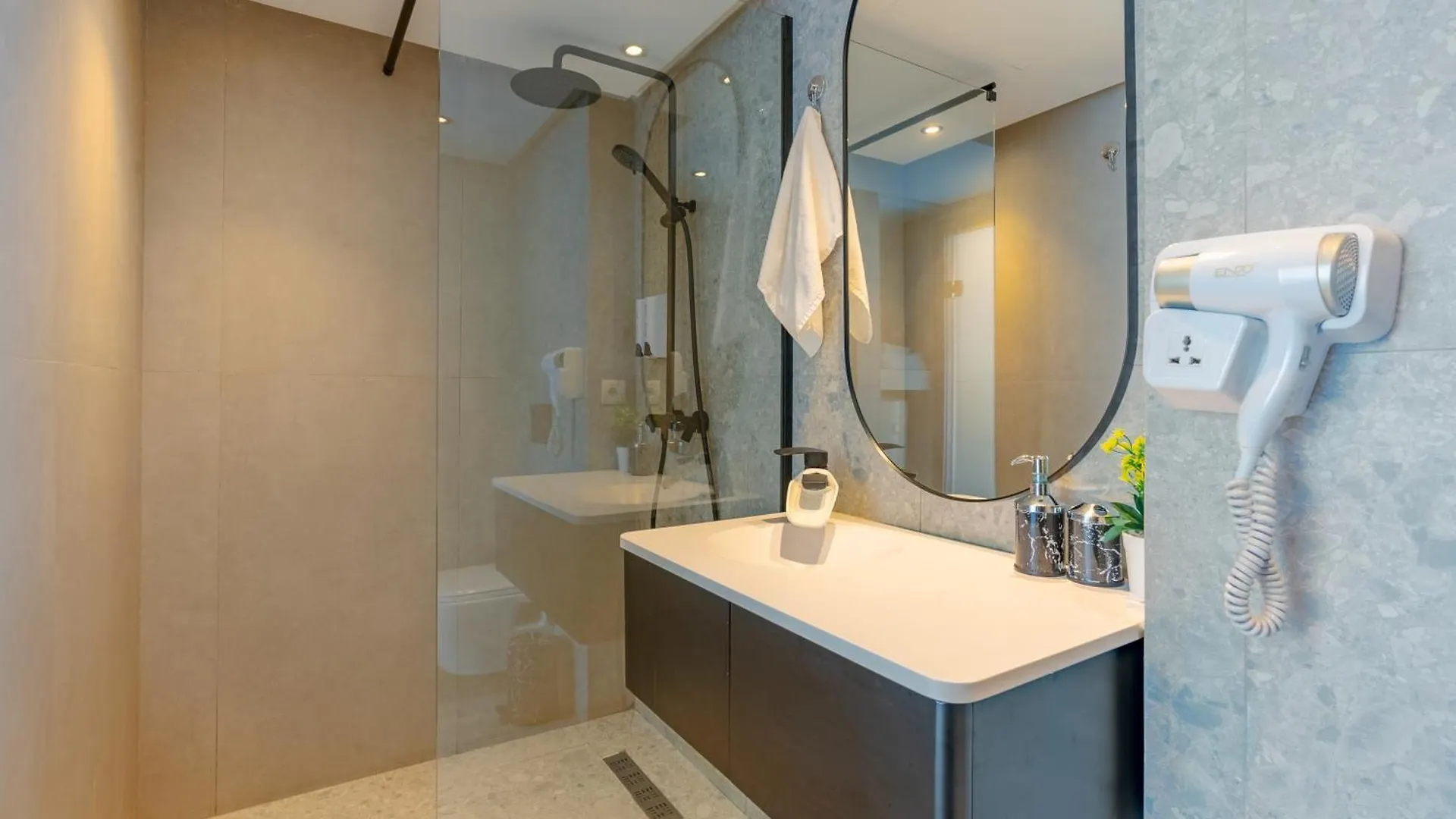 Luxury Apartment L Cinema Room L Hassan 2 View L Marina Mall L Casa Port Casablanca